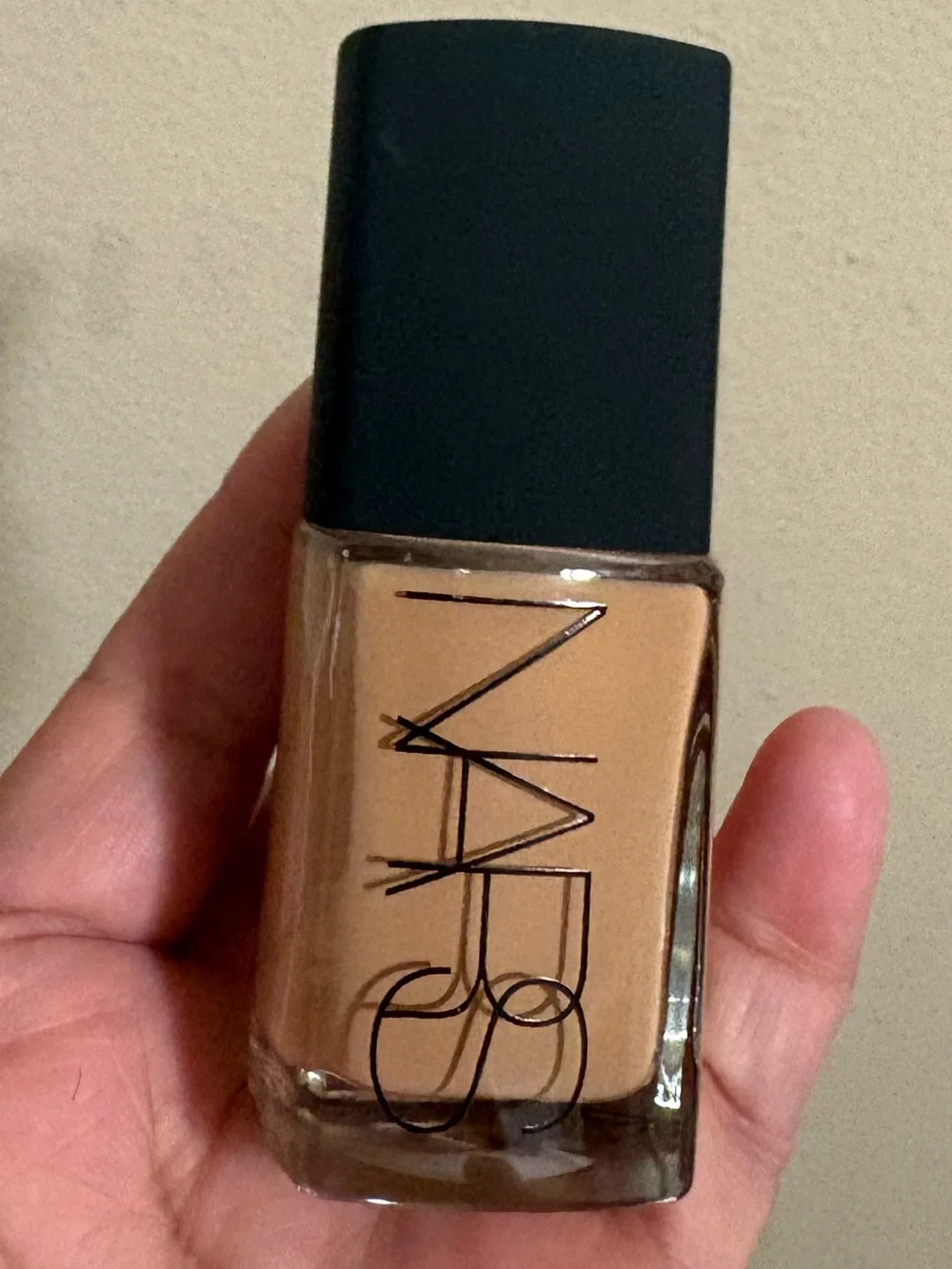 NARS Sheer Glow Foundation - MEDIUM 3.75 PAMPELUNE SHEER GLOW Brand New.